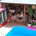 Italia Hotel 3*