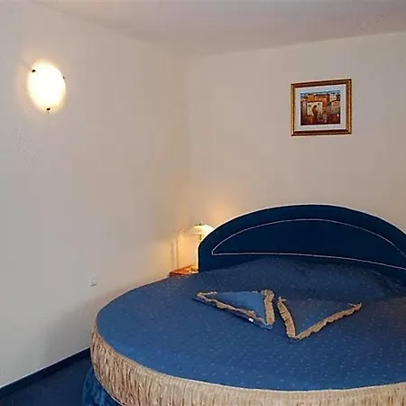 Italia 3* Nesebar